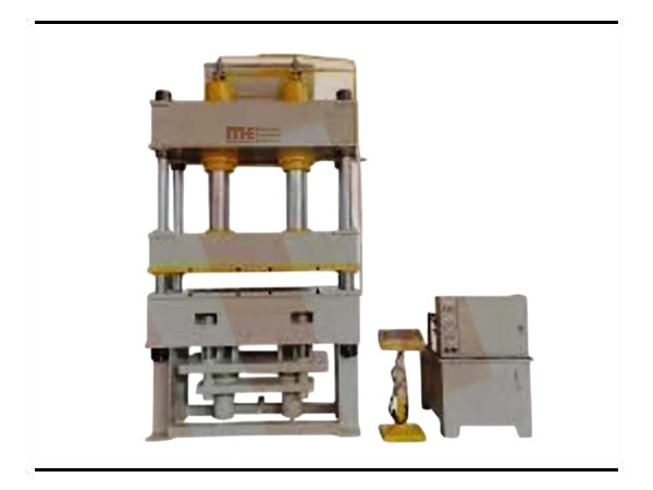 4 Pillar Type Hydraulic Press Manufacturers in Vapi